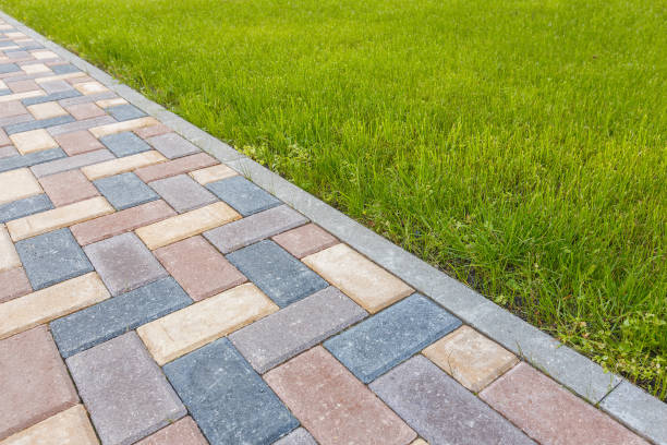 Best Driveway Paving Contractor  in Saddle Rock, NY